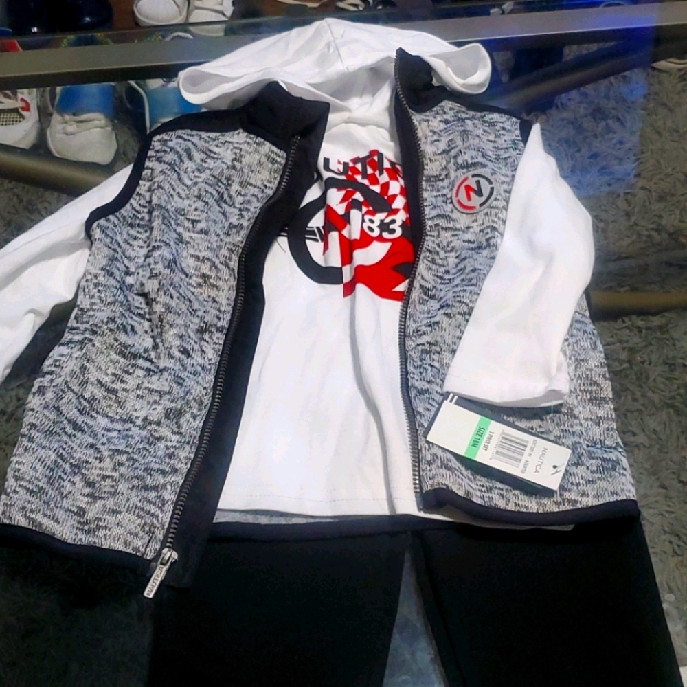 Brand new with tags 3 piece Nautica set!!